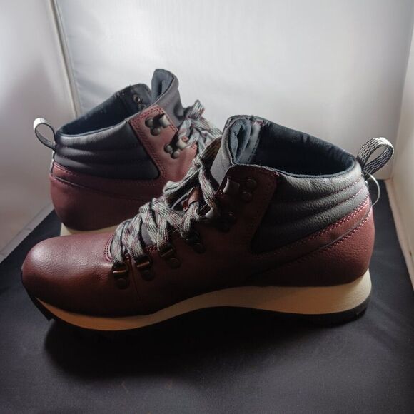 Merrell Alpine Women's Hiker Boot size 10M Burgundy Red - Picture 2 of 10